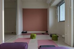 ナオミヨガのスタジオレッスン