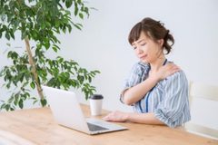 お腹が硬い人は、〇〇〇ている！！